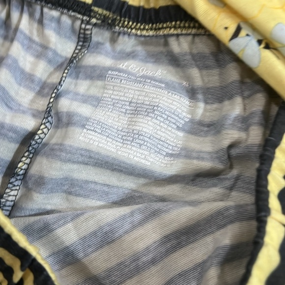 Cat & Jack Pajama Pants and Shorts set of 2 - Bee Print 🐝 - Picture 4 of 6